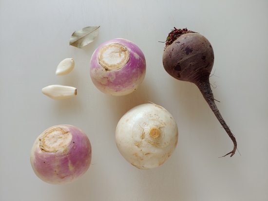 Middle Eastern Pickled Turnips