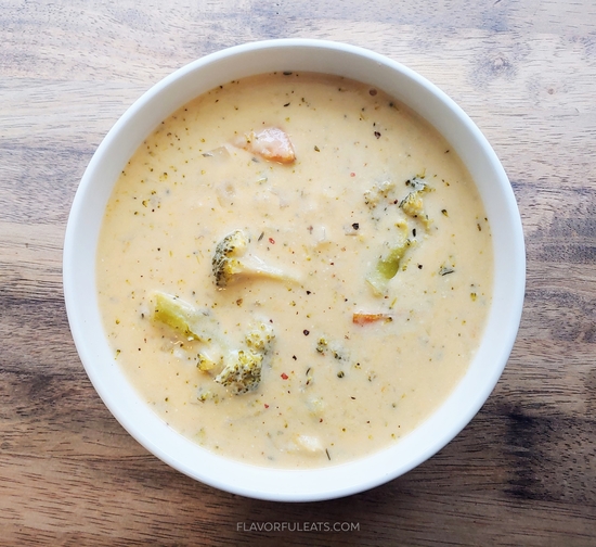 Slow Cooker Cheesy Broccoli Potato Soup