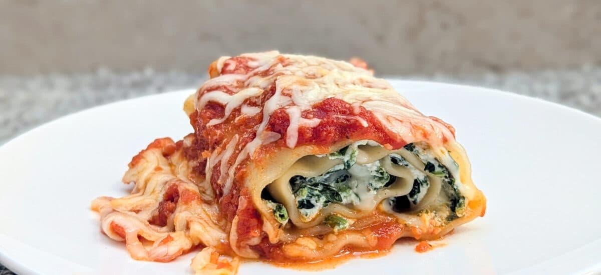 Cheesy Spinach Lasagna Roll Ups