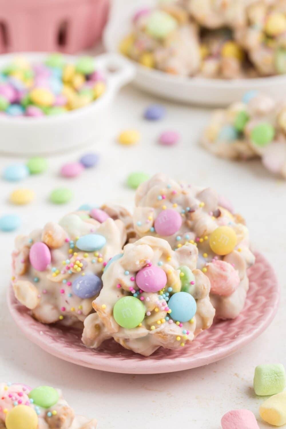 Crockpot Easter Candy Clusters.